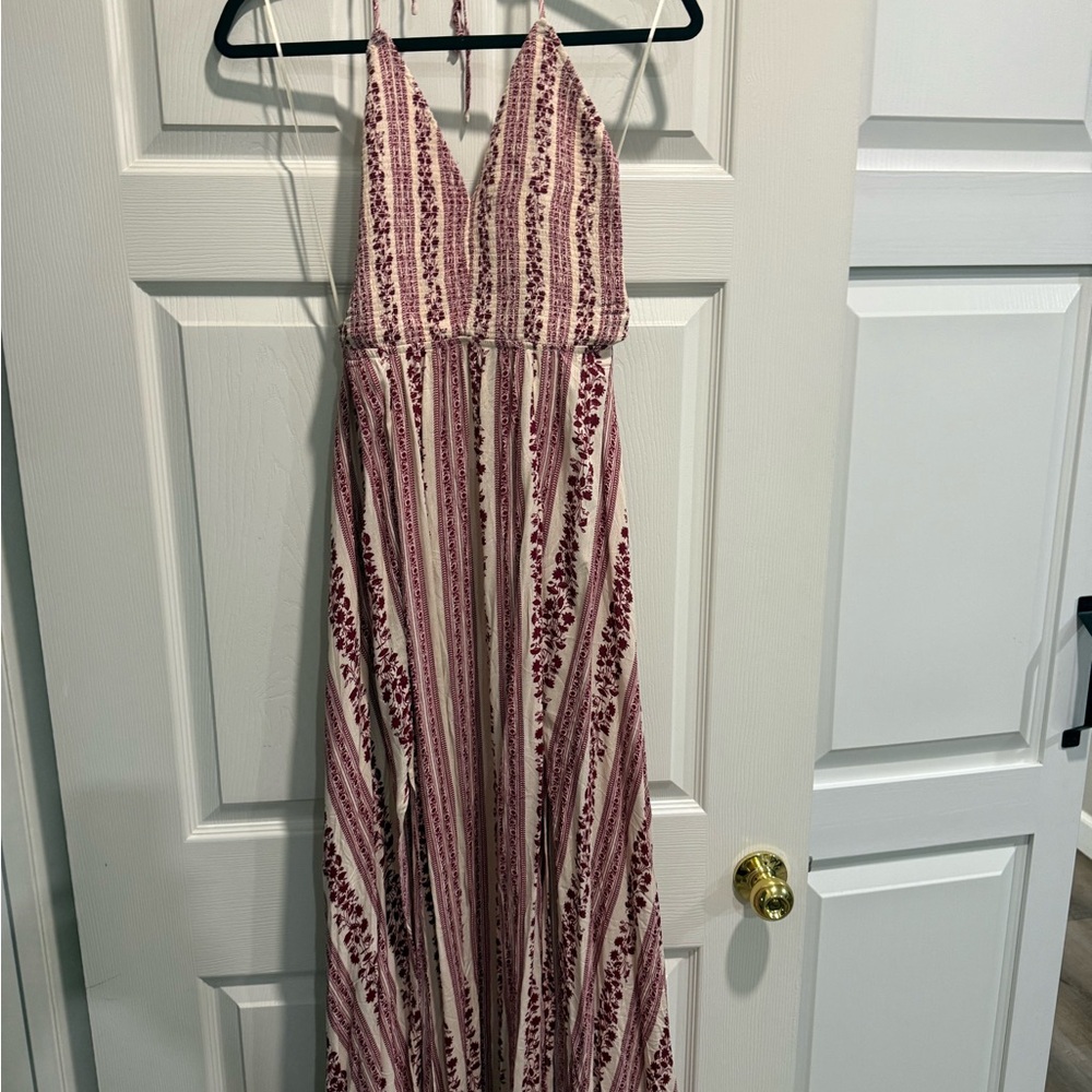 Elegant Pink Halter Maxi Dress